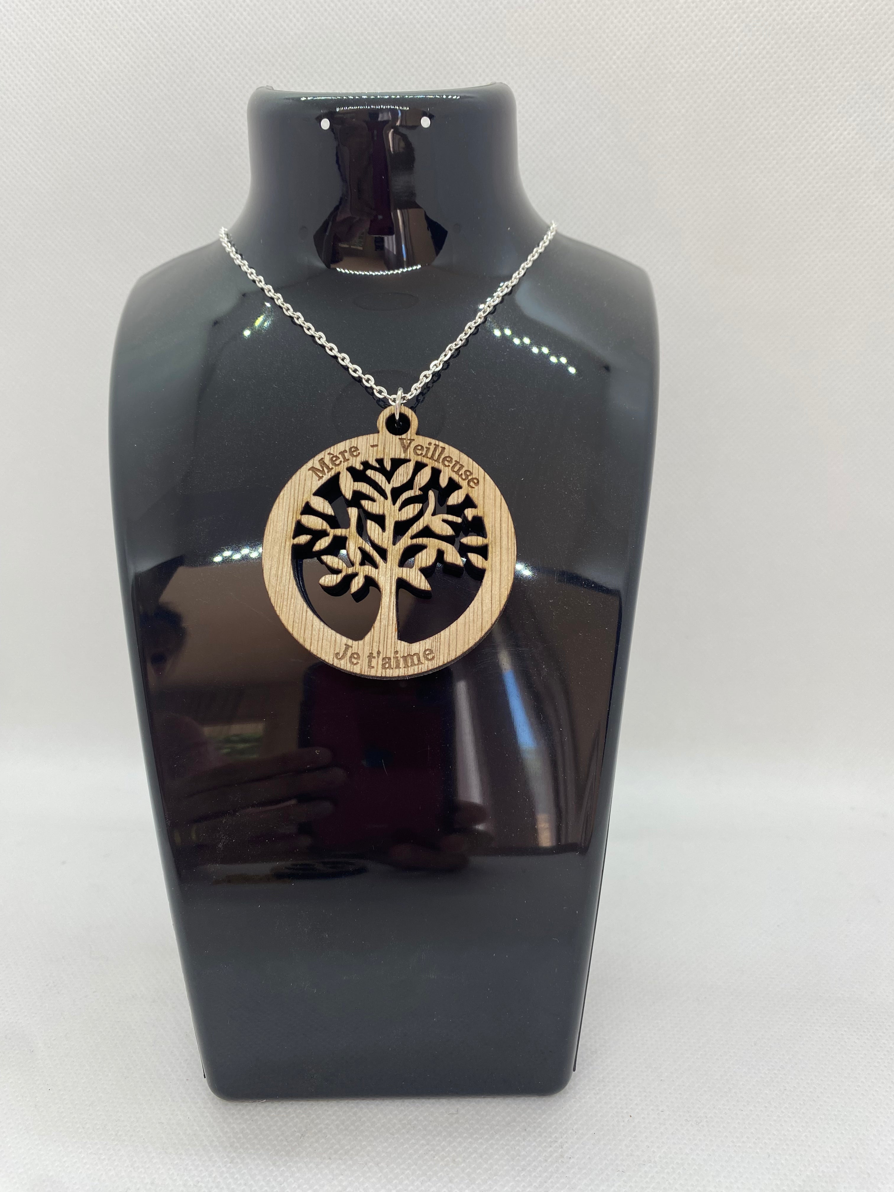 Pendentif en bois