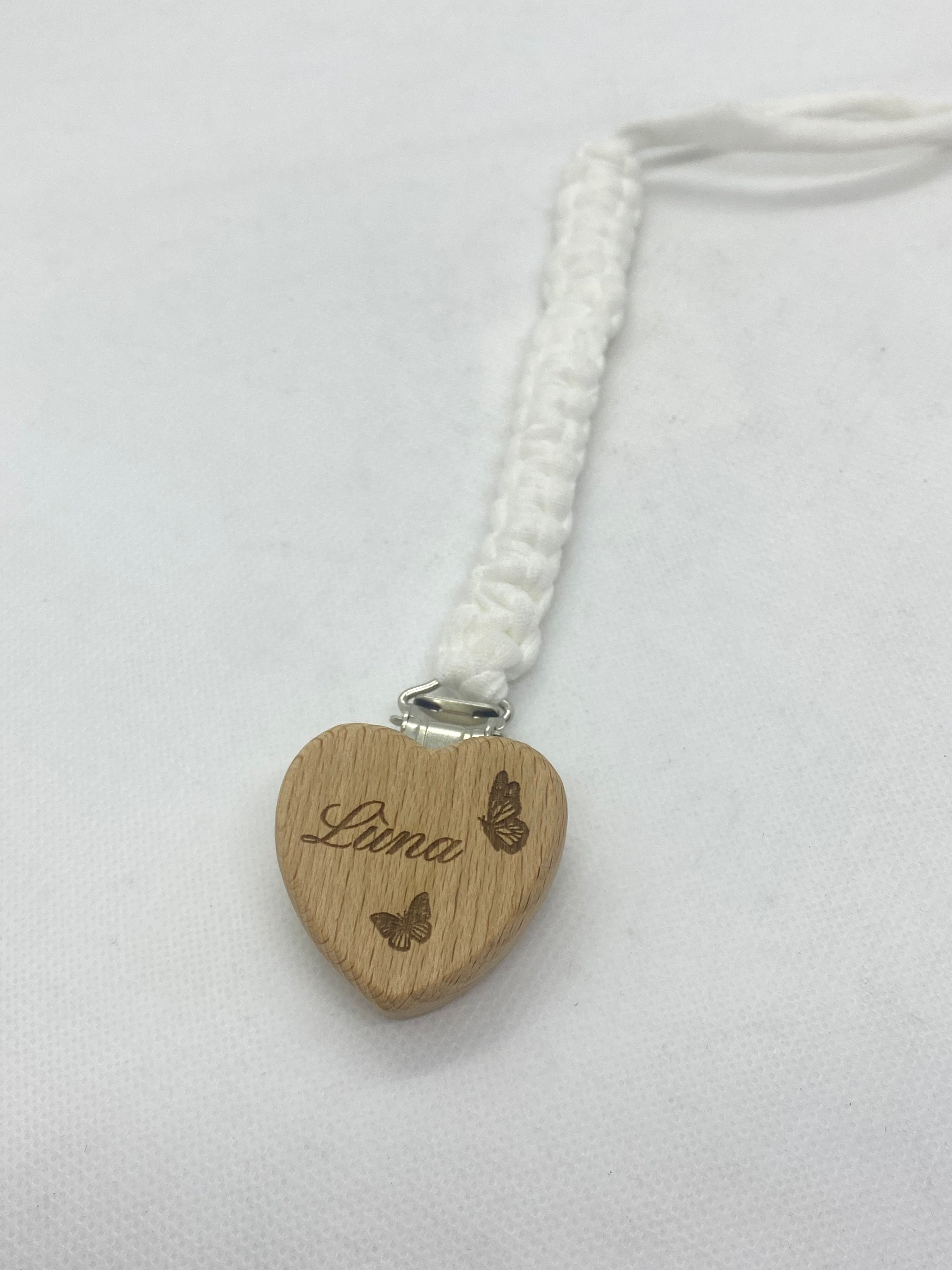 Wooden Pacifier Clip 1 symbol