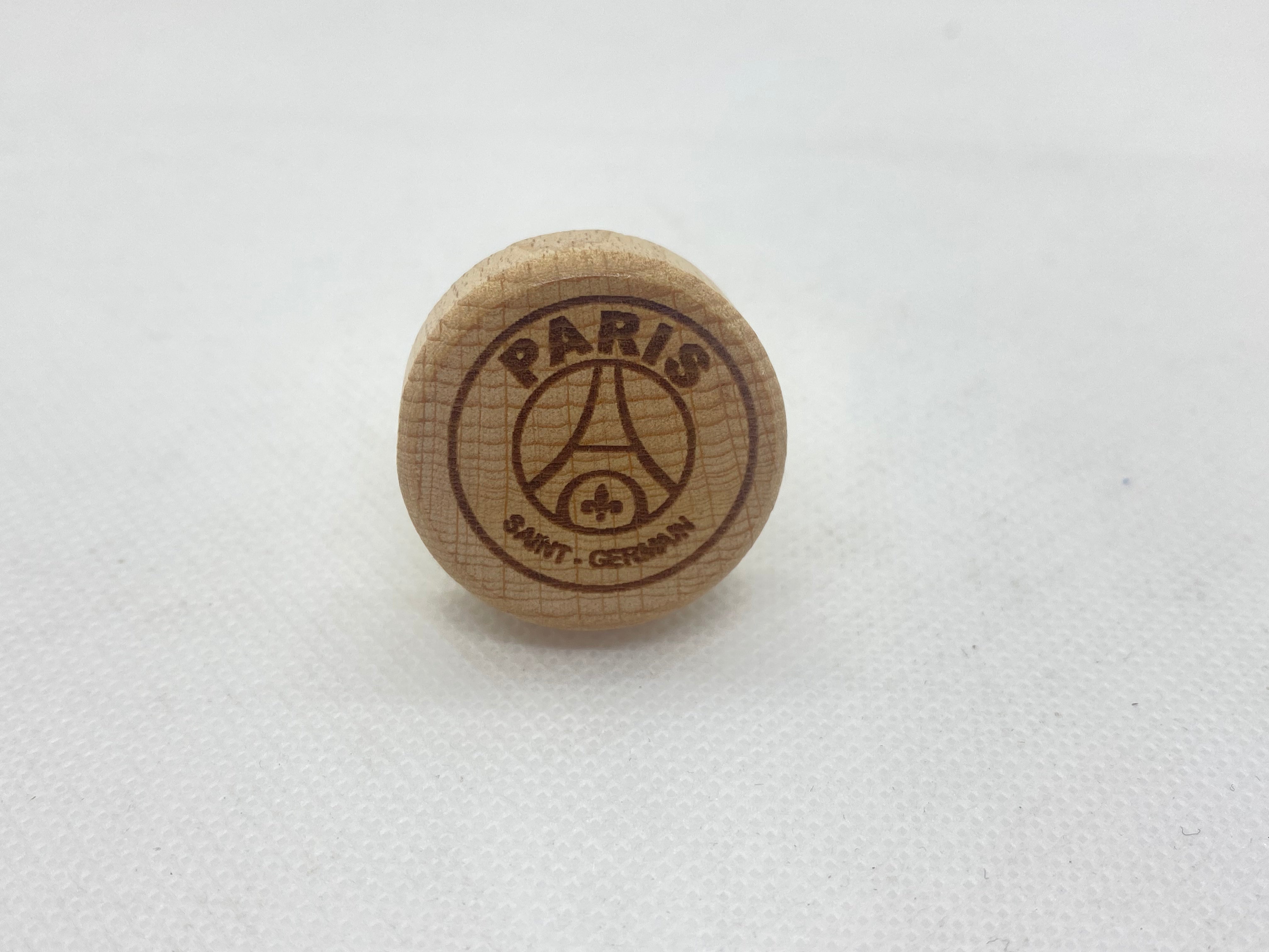 Wine bottle stopper