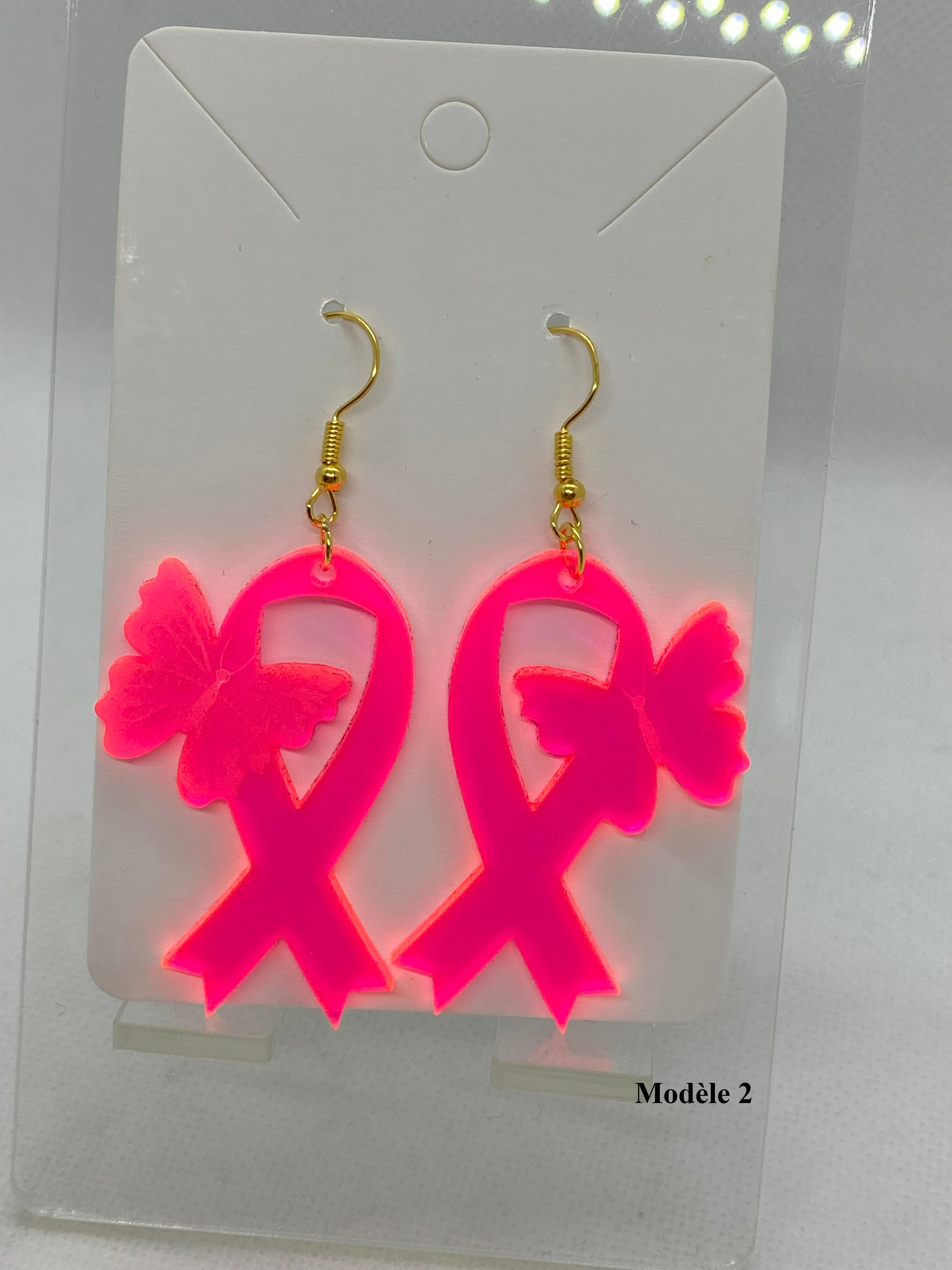 Boucle d'oreille octobre rose