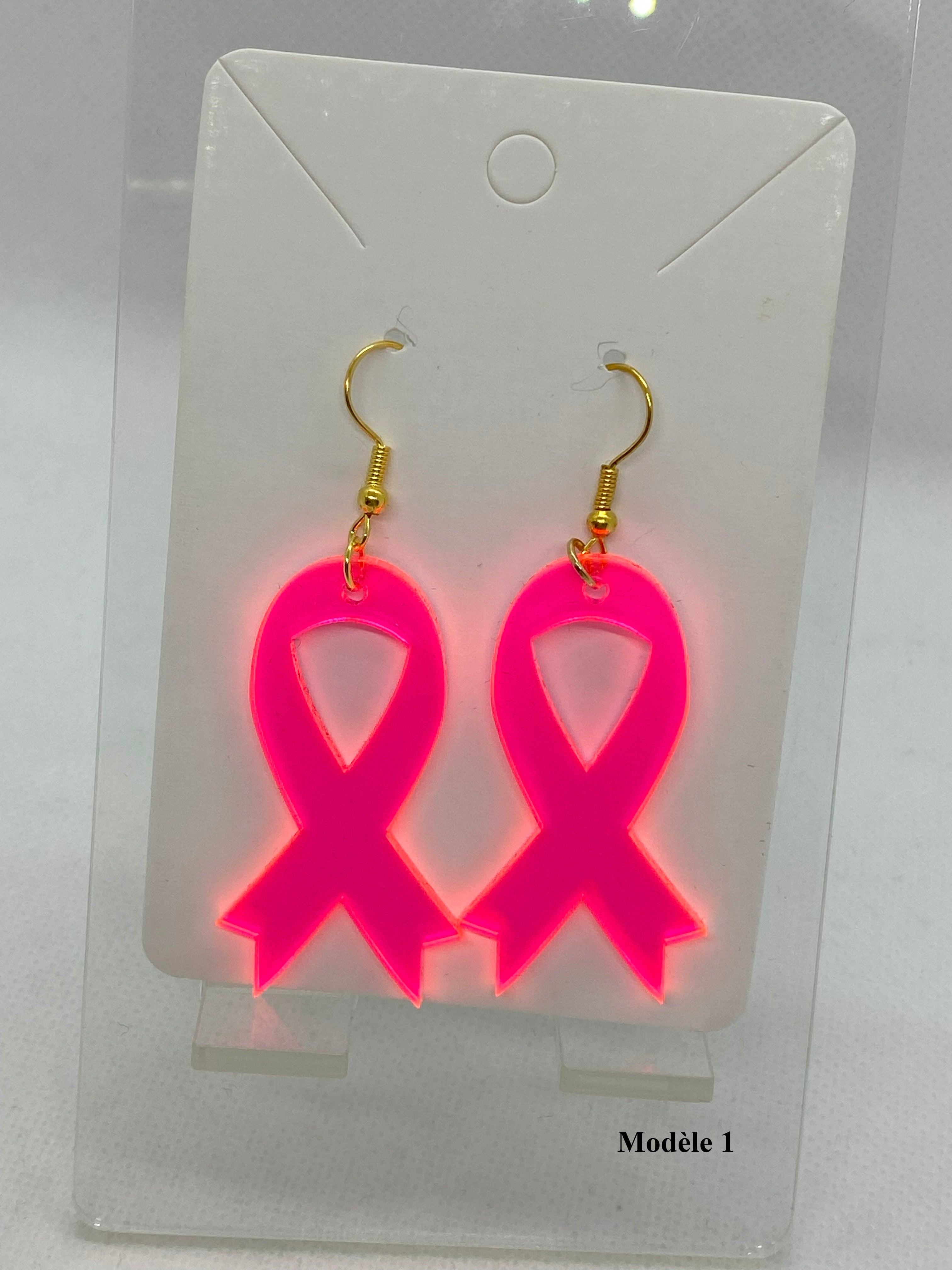 Boucle d'oreille octobre rose